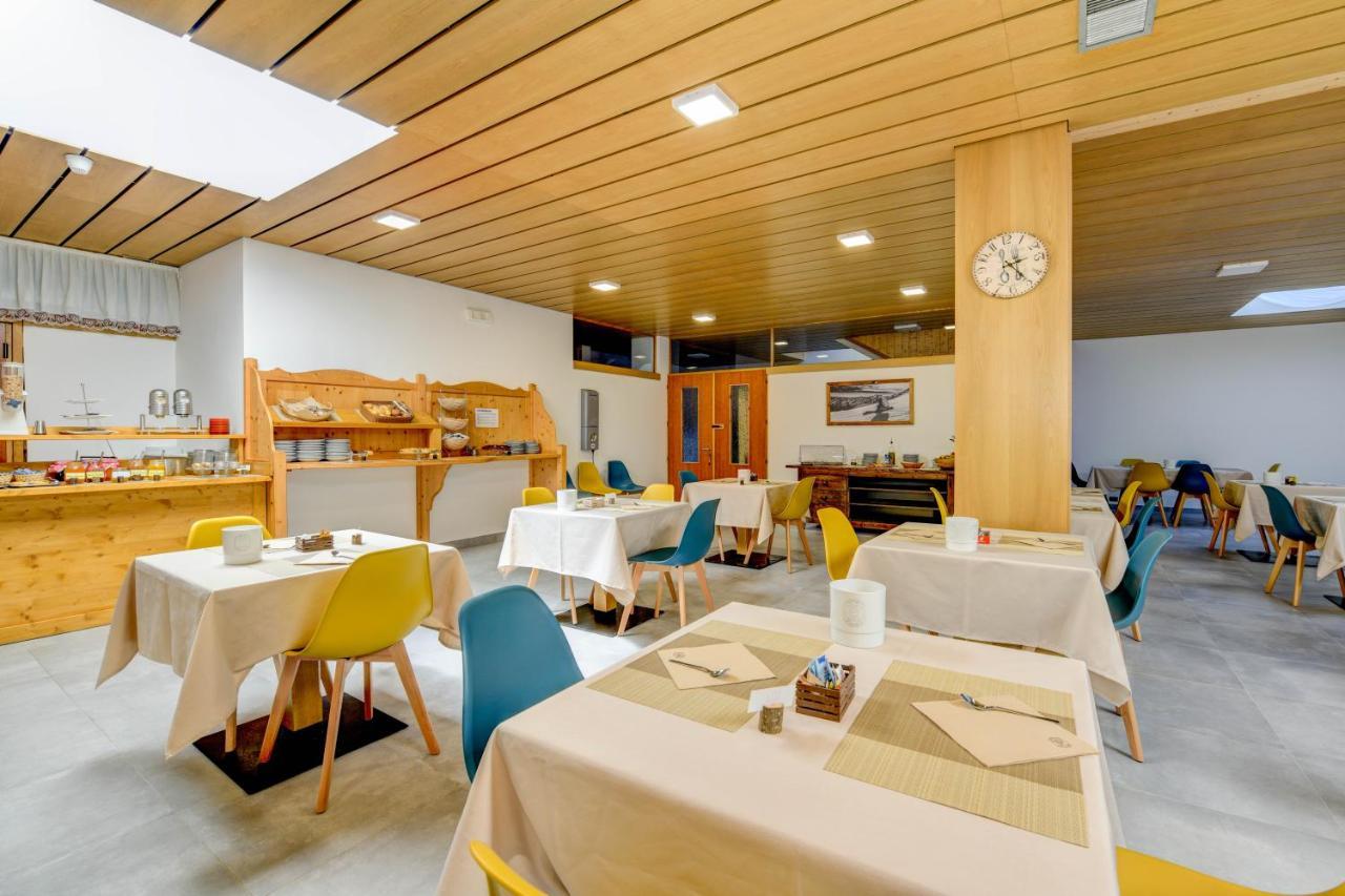 Bepy Hotel Garni Giustino ภายนอก รูปภาพ