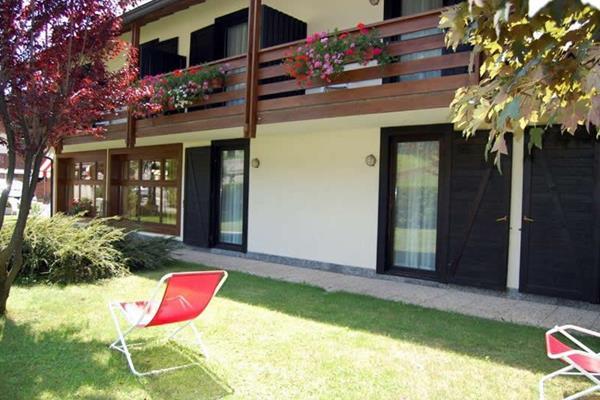 Bepy Hotel Garni Giustino ภายนอก รูปภาพ